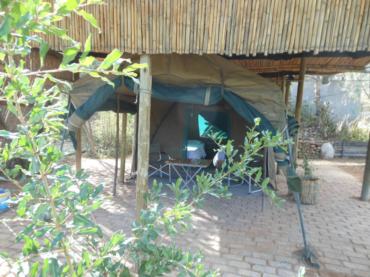 Amber Lagoon Backpackers Lodge Vleirivier Esterno foto