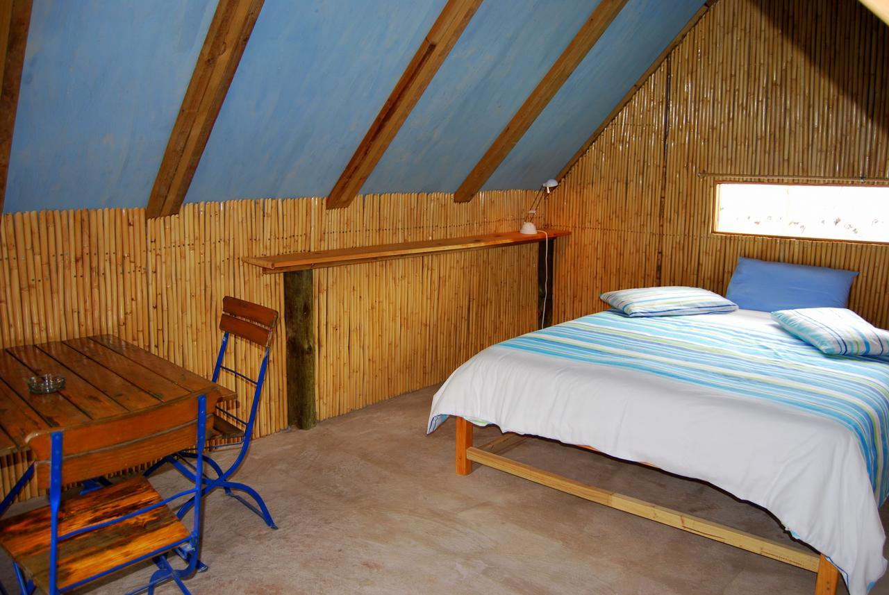 Amber Lagoon Backpackers Lodge Vleirivier Esterno foto
